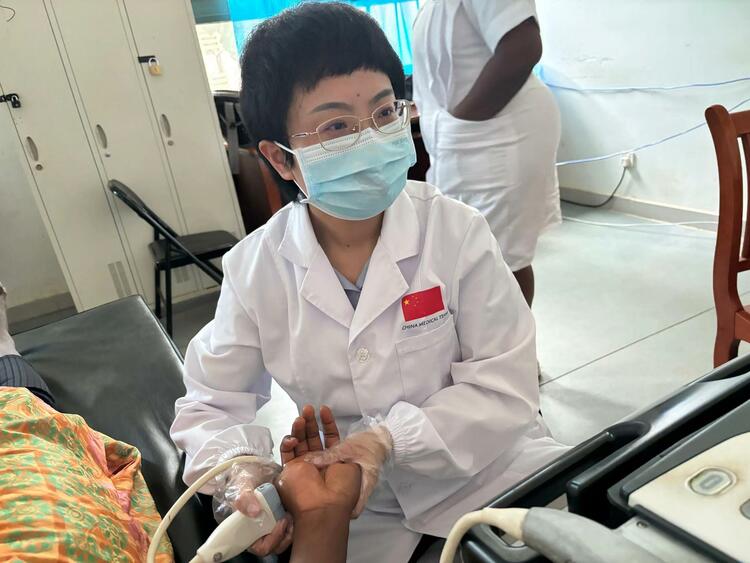 Ѷй 25ԮйҽƶԶѻڵһλ(ͼ2)